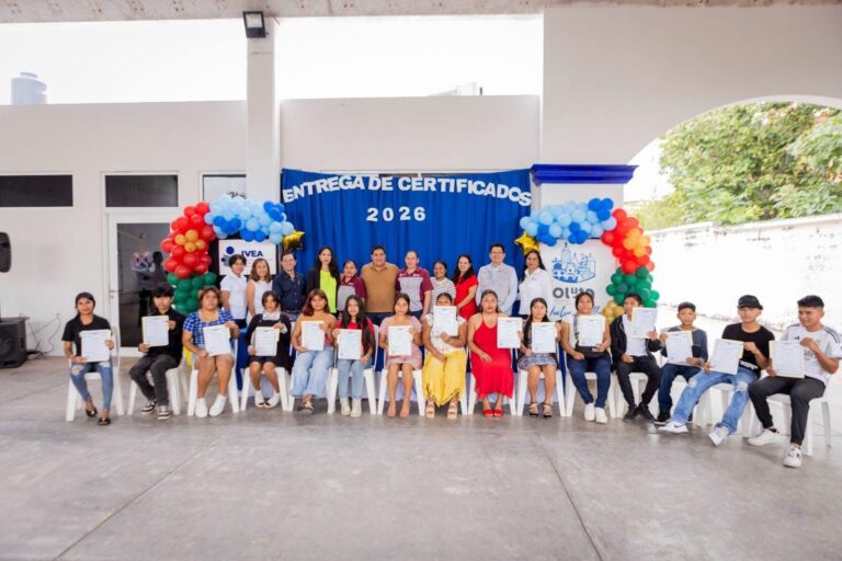 Gobierno Municipal de Oluta impulsa la educación