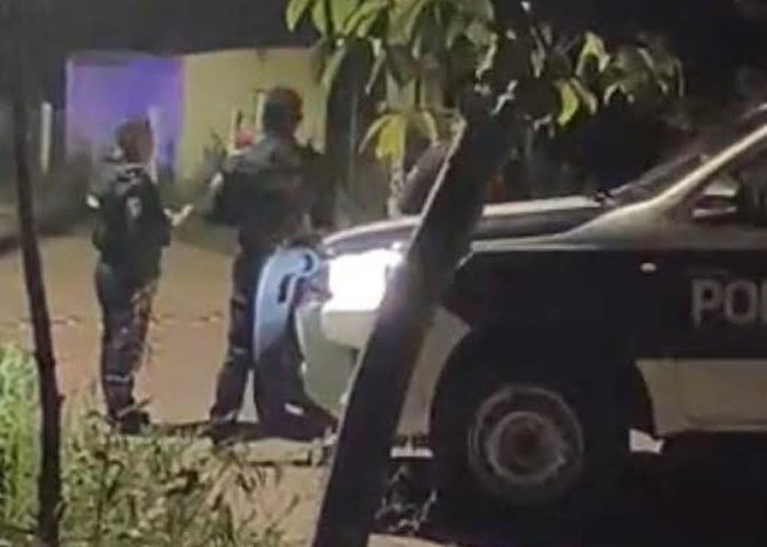 Ejecutan a un hombre en Cosoleacaque; hallan su cuerpo en el camino Arena–Mangos.