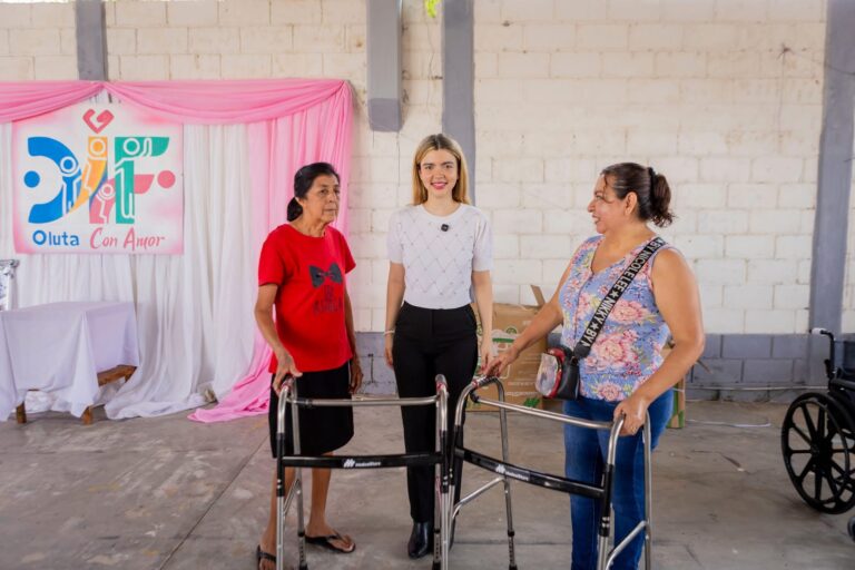 DIF de Oluta inicia con la entrega de aparatos funcionales