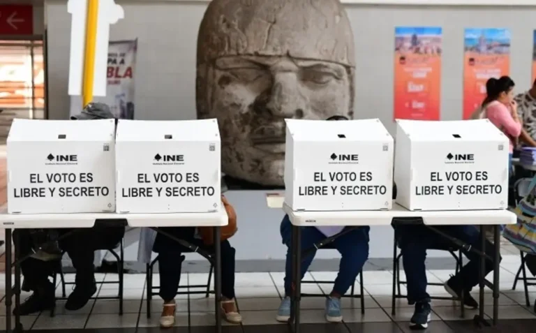 Gobernadores de la 4T respaldan Plan B de la reforma electoral
