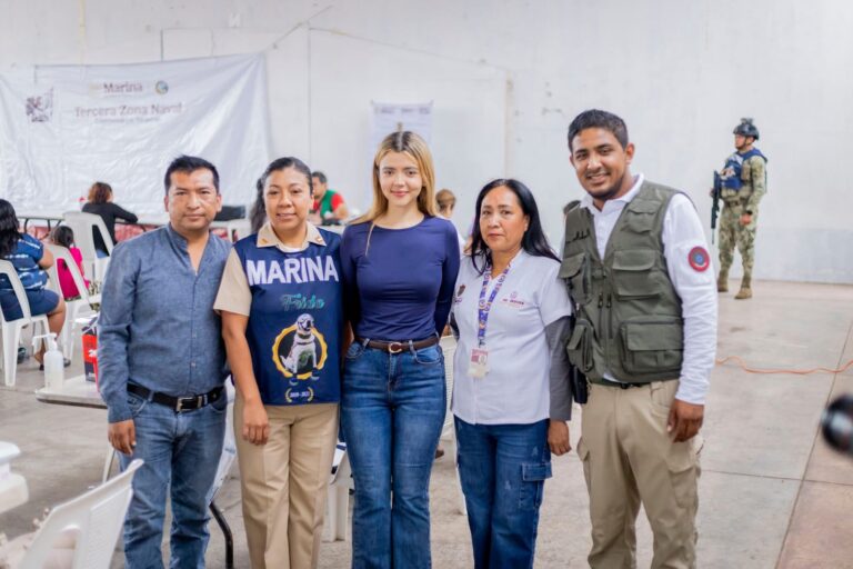 El Gobierno Municipal de Oluta, en coordinación con la secretaría de Marina, llevaron jornada médica a correa