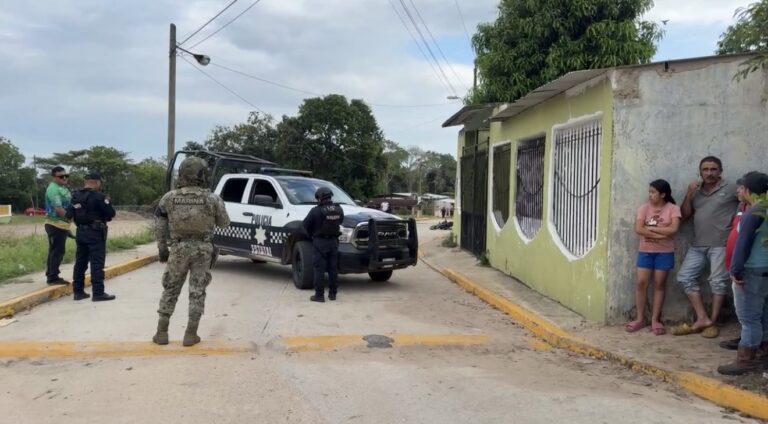 Tragedia en Oluta: un joven fallecido y un menor lesionado tras derrapar en motocicleta