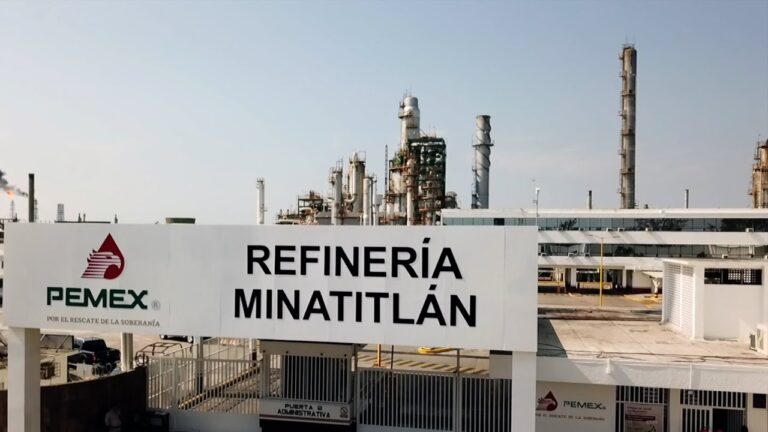 F@llece trabajador petrolero dentro de la Refinería de Minatitlán; investigan presunta descompensación por calor
