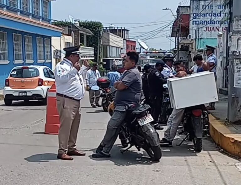 Se registra operativo de tránsito del estado contra motocicletas en Acayucan